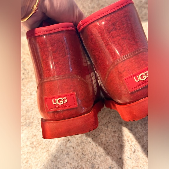 UGG Classic Clear Mini Boots Hibiscus Red Kids Size US 12 - Picture 8 of 11